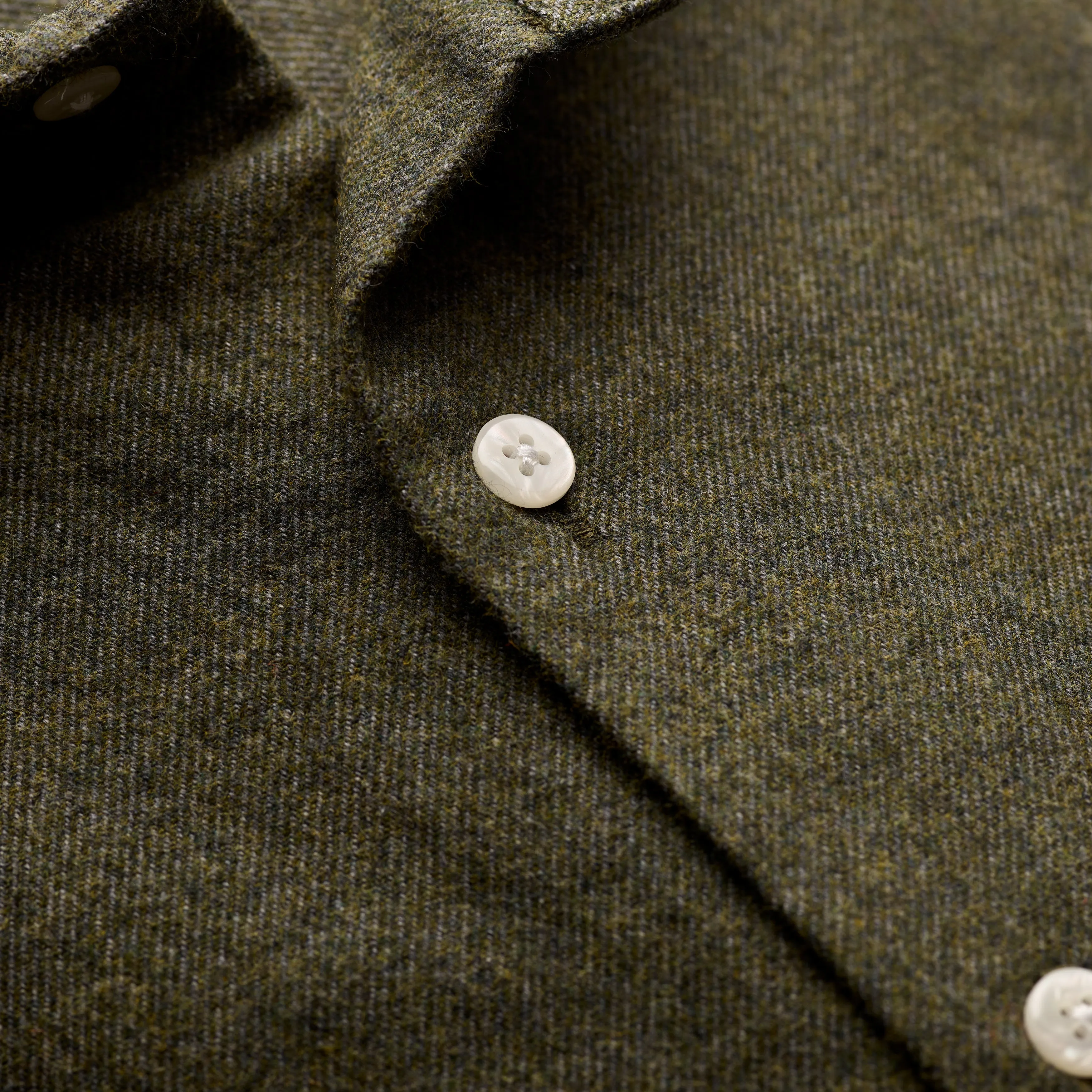 Double brushed spread collar shirt Olive Green